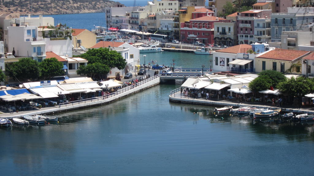 Stelios Apartments Istro Luaran gambar