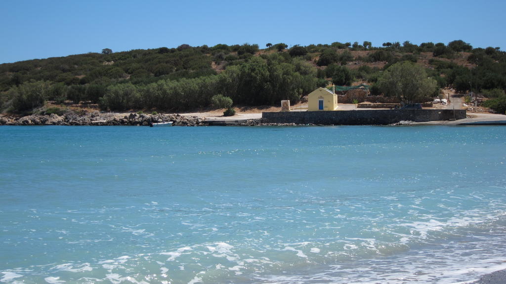 Stelios Apartments Istro Luaran gambar