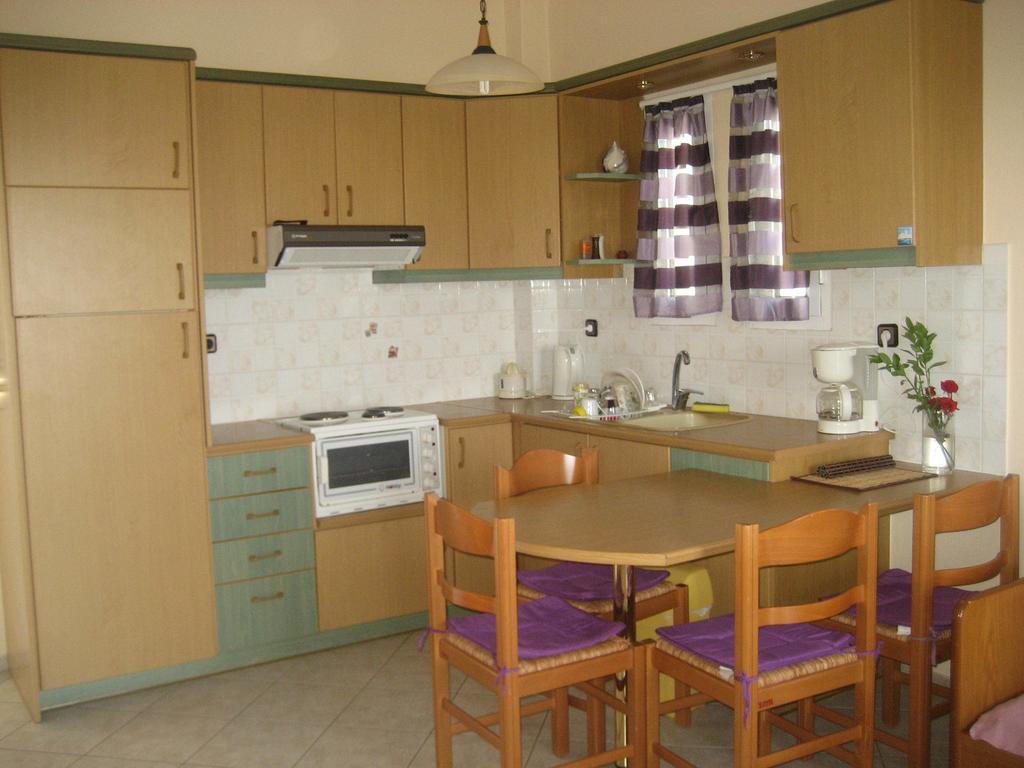 Stelios Apartments Istro Luaran gambar