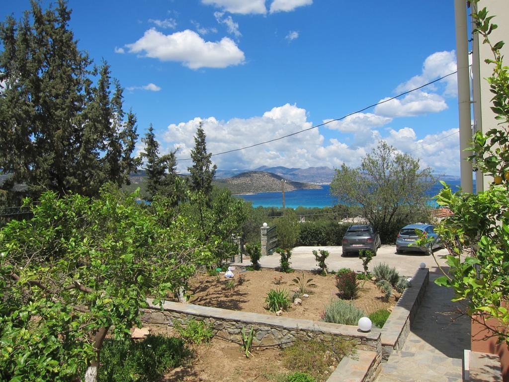 Stelios Apartments Istro Luaran gambar