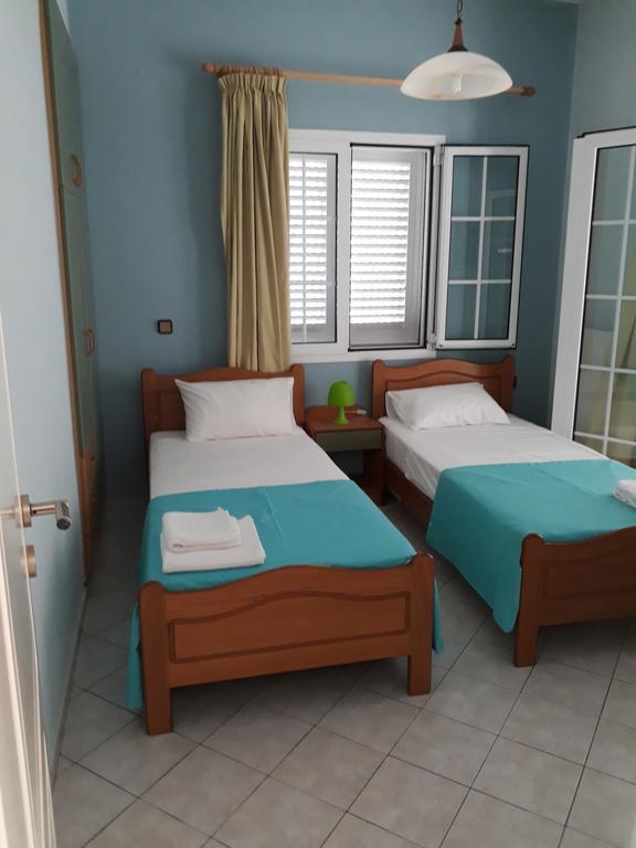 Stelios Apartments Istro Luaran gambar